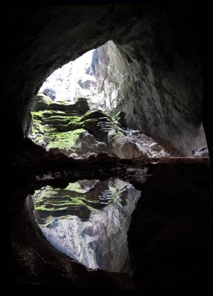 Son Doong, la cueva más grande del mundo con un paisaje espectacular y clima propio