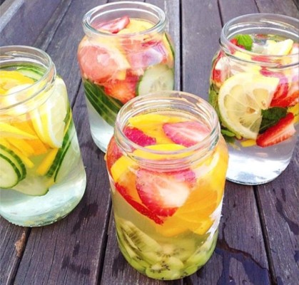 Agua con sabor