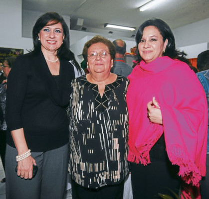 Exquisito coctel de inauguración