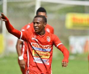 Pablo Arzú celebra su anotación ante el Marathón (Foto: Saúl Zelaya/OPSA)
