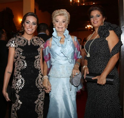 Juan y Ankie protagonizaron una romántica velada nupcial