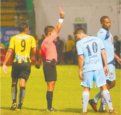 Real España arrolla al Motagua en el Morazán