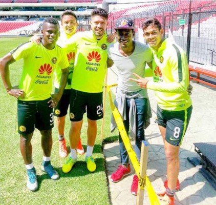 Migrante hondureño es contratado por el América de México