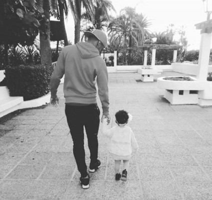 Así es la vida del Choco Lozano en España