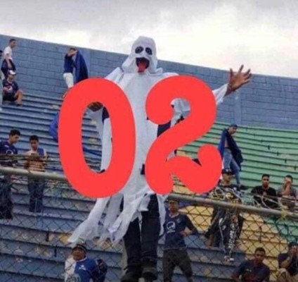 Con memes destrozan a Motagua tras perder final ante Saprissa