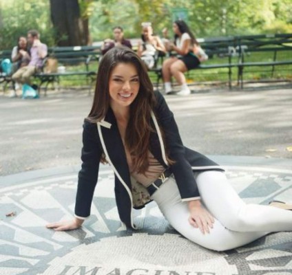 Mirada cautivadora y belleza sin igual: Así es Nadia Ferreira, quien se coronaría Miss Universo