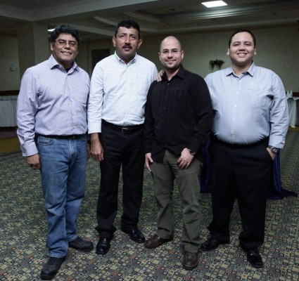 Ejecutivos premian esfuerzo, lealtad y compromiso
