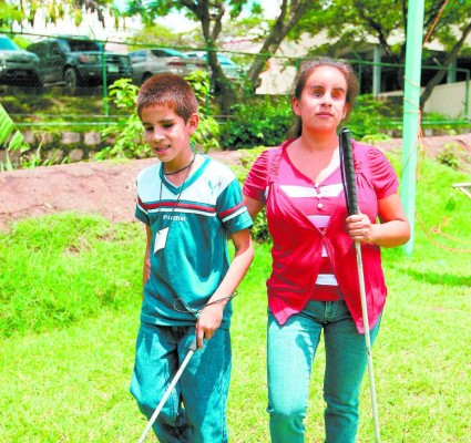 A pedalear por los niños con discapacidad visual