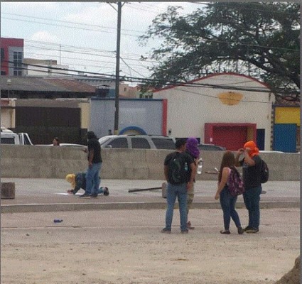 Desalojan a estudiantes que protestaban a favor de Kevin Solórzano