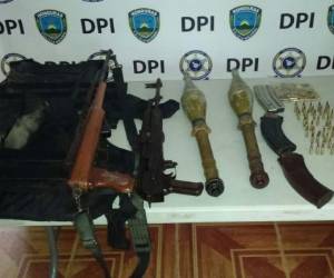 Armas de grueso calibre decomisaron este miércoles las autoridades.