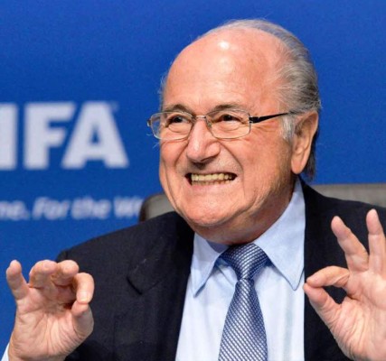 Blatter ahora dice que no ha renunciado a la FIFA