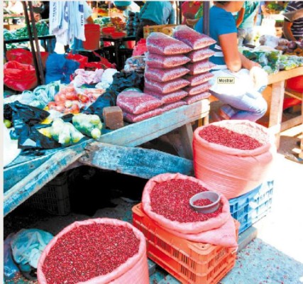Precio de medida de frijoles se eleva en cuatro lempiras