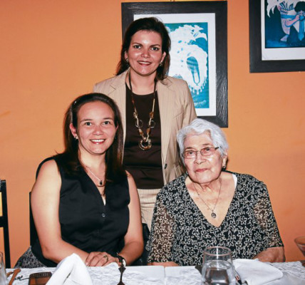 Ameno encuentro prenupcial para Francis