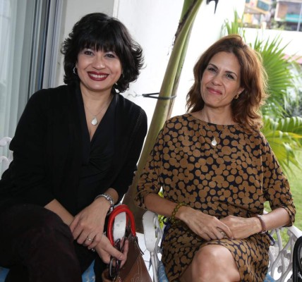 Entre vinos y ricos dulces lanzan línea fina de joyería