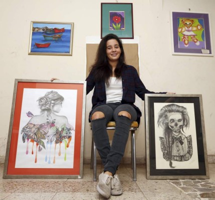 El arte y los deportes corren por sus venas