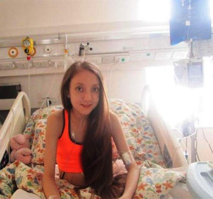 Adolescente le pide a la presidenta de Chile que la dejen morir