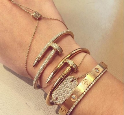 Belinda presume joya de un millón de pesos y sus fans se alborotan