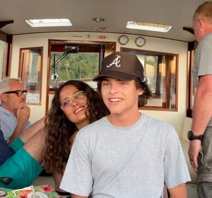 Los secretos de Salma Hayek: Su complejo amor con uno de los hombres más ricos del mundo (FOTOS)