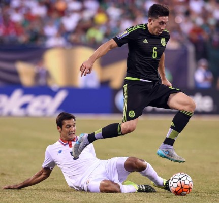 México, con penal dudoso, vence a Costa Rica y se va a semifinales