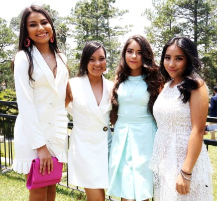 Seniors de la Elvel suman bellos y cálidos recuerdos