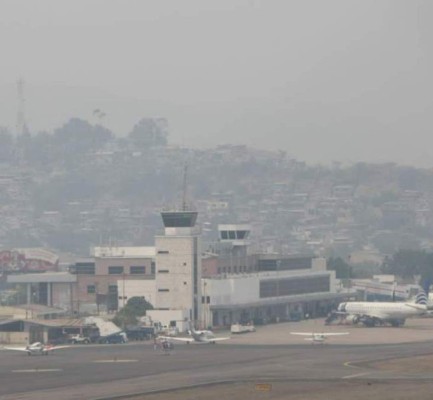 Suspendidos vuelos en el aeropuerto Toncontín