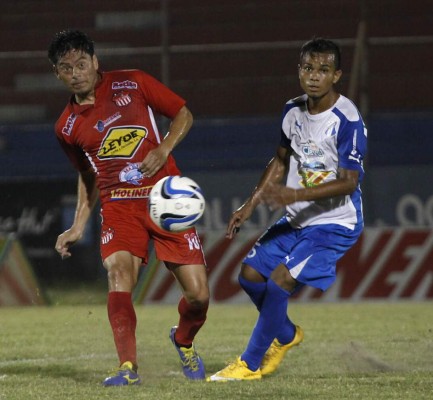 Noche mágica para Riascos con hat trick ante el Honduras