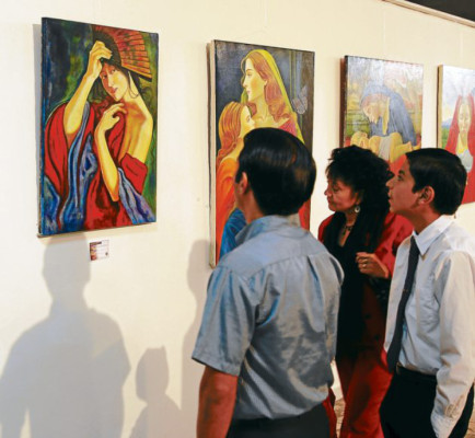 Los sueños de Dinora Cruz en exposición pictórica