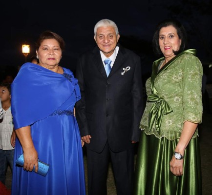 Unen sus destinos bendecidos por Dios