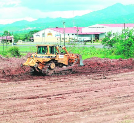 Contrato del Aeropuerto Internacional de Palmerola debe regresar al Congreso Nacional