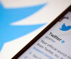 Desde el 18 de octubre las autoridades de Estados Unidos podrán revisar el Facebook y twitter de los inmigrantes