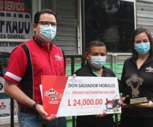 Don Jorge Velásquez fue nominado como Técnico Automotriz del Año por su carisma y vocación de servicio.