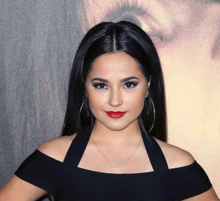 Becky G en la cima de la plataforma YouTube con 'Mayores”