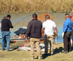 Familiares reportaron el desaparecimiento de tres hondureños en el Río Bravo cuando se dirigían a Estados Unidos. Esta semana, medios mexicanos reportaron que al menos dos compatriotas fueron hallados ahogados, foto: Cortesía Zócalo/ México.