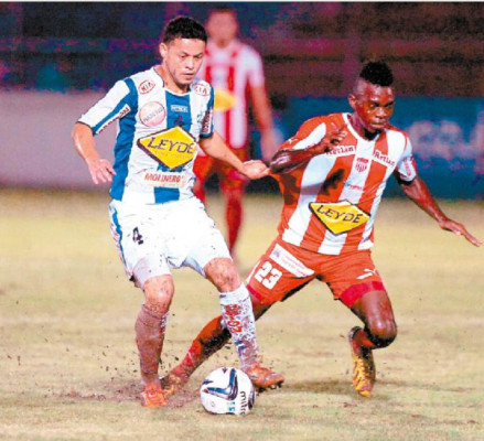 Victoria vence al Vida 3-1