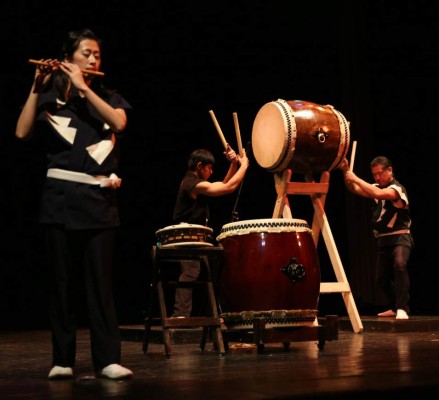 El TNMB vibró al ritmo de los tambores japoneses
