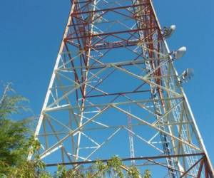 La normativa, que tiene una duración de un año y ya se encuentra vigente obliga, entre otros aspectos, a las empresas telefónicas a bloquear la señal celular en siete penitenciarias.