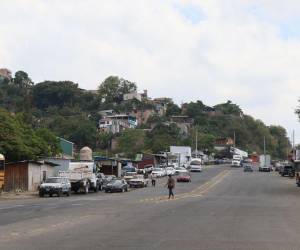 Sector vulnerable de la colonia José Ángel Ulloa, catalogado como área de alto riesgo geológico debido a la presencia de una falla activa que representa una amenaza para las familias que habitan en la zona y sus alrededores.