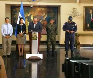 El ministro de Infraestructura y Servicios Públicos, Roberto Ordóñez, hizo el anuncio.