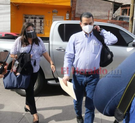 FOTOS: Sin pronunciar palabra, así llegó Marco Bográn a la Atic