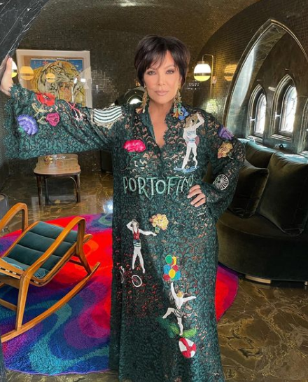 Elegancia, estilo y extravagancia, así lucieron las Kardashian en la boda de Kourtney