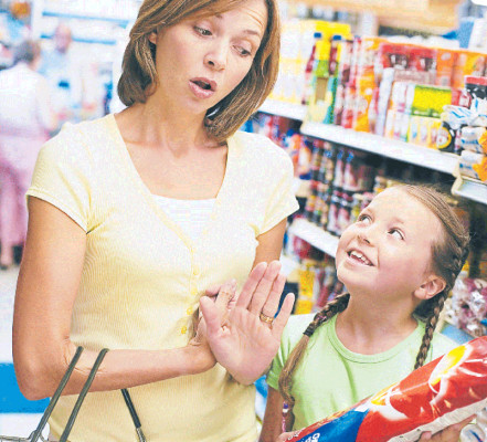 Evita que entren al consumismo