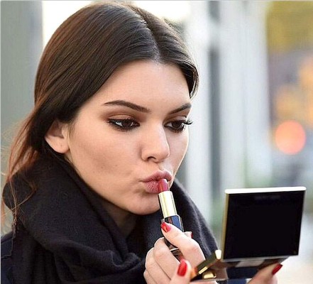 Kendall Jenner, nuevo rostro de Estée Lauder