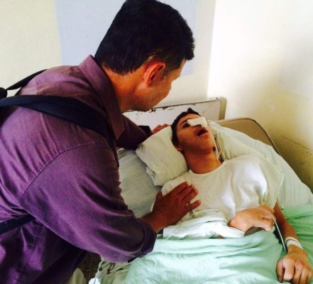 Triste padre se reencuentra con delicado hijo en el HEU