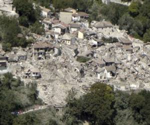 Las poblaciones más afectadas fueron las pequeñas aldeas de Amatrice y Accumoli cerca de Rieti (Foto: AP)