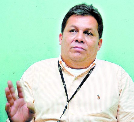 Honduras: Tras denuncia, asignan seguridad a Elvis Guzmán