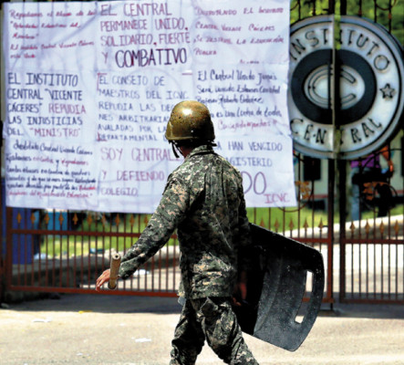 Honduras: Militarizan el Instituto Central