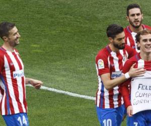 Antoine Griezmann, el francés que fue amonestado por mostrar un mensaje en su camisa. (Foto: Agencias / Deportes EL HERALDO Honduras)