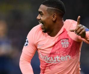 El brasileño Malcon debutó con gol en su primer partido de Champions con Barcelona. Apenas dos minutos tenia de haber entrado el goleador y puso el 1 - 0 temporal. Foto/AFP