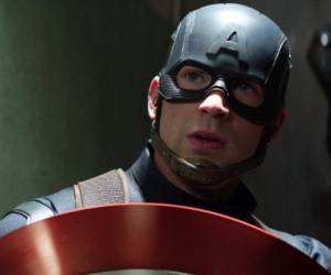 El Capitán América fue diseñado como un súper soldado patriota que luchaba frecuentemente contra las potencias del Eje en la Segunda Guerra Mundial. ¿Saben quién está detrás del escudo?