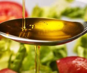 Conoce los beneficios de tomar aceite de oliva en ayunas.
